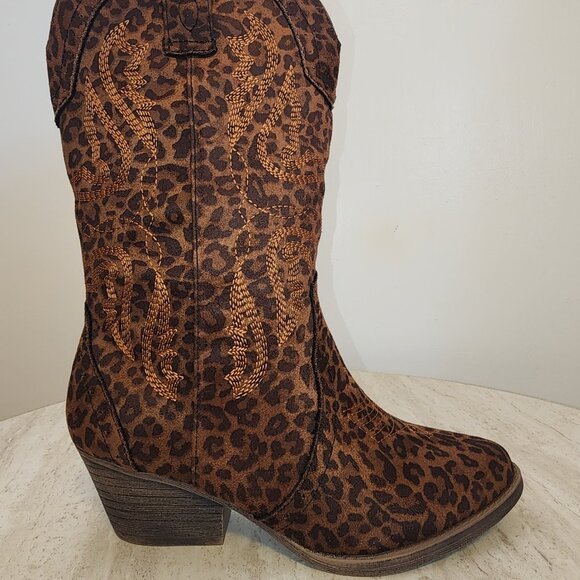 Sugar Womens Tammy Tall Cowboy Boot Brown Leopard from Macy’s - c024 - Picture 1 of 7